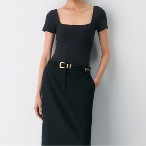 Aritzia Contour Squareneck Bodysuit